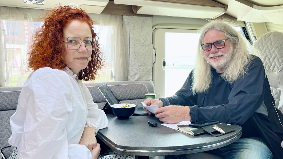 BILDEGALLERI: Hovedgjest på High Noon mandag: Rebekka Brox Liabø, skrivepedagog, dramatiker og forfatter. (Alle foto: Astri Edvardsen) >    