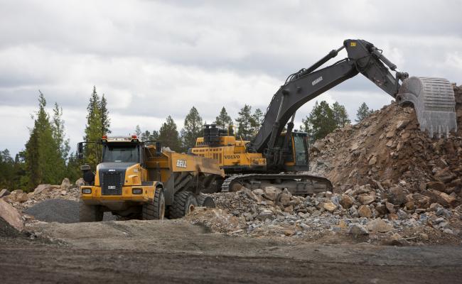 Om fem til ti år skal alt utstyr til både gruvedrift og tunneldrift være utslippsfri, lover sjefene i LKAB og LNS. (Illustrasjonsfoto: Gruvberget, LKAB, Fredric Alm/LKAB).