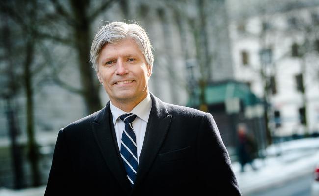 Klima- og miljøminister Ola Elvestuen (V) reiser til Moskva for å møte sin kollega Dmitrij Kobylkin, og snakke om norsk-russisk miljøsamarbeid både på Kola og i Barentshavet. (Foto: Bjørn H. Stuedal, Klima- og miljødepartementet).