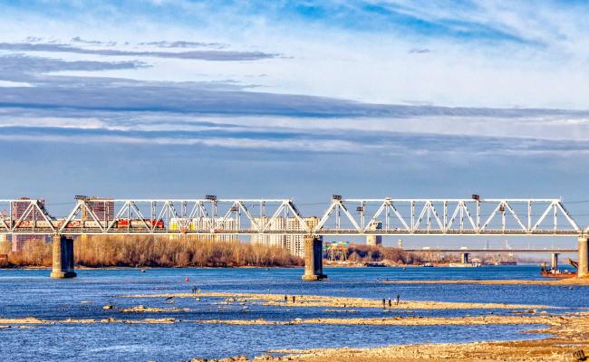 Railroad bridge over the Ob’ River
