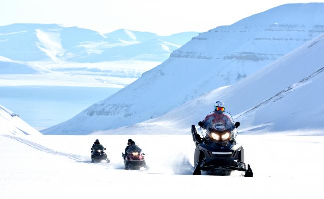Snowmobiling. Basecampexplorer. (Photo: Kirsti Ikonen) Snowmobiling. Basecampexplorer. (Photo: Kirsti Ikonen)