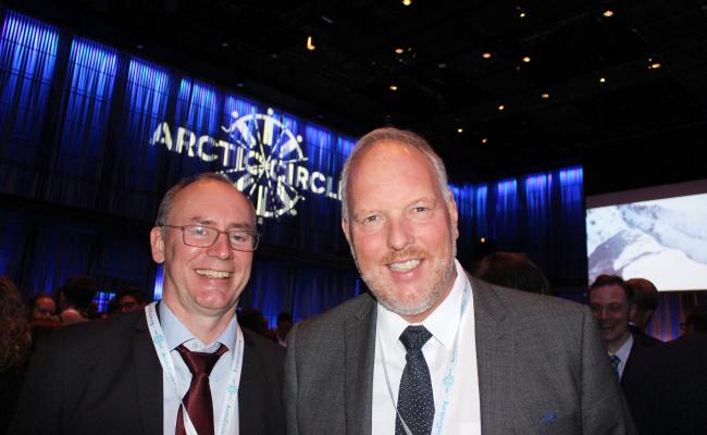 Kjell Stokvik og Erlend Bullvåg på Arctic Circle 2019. (Foto: Trine Jonassen)