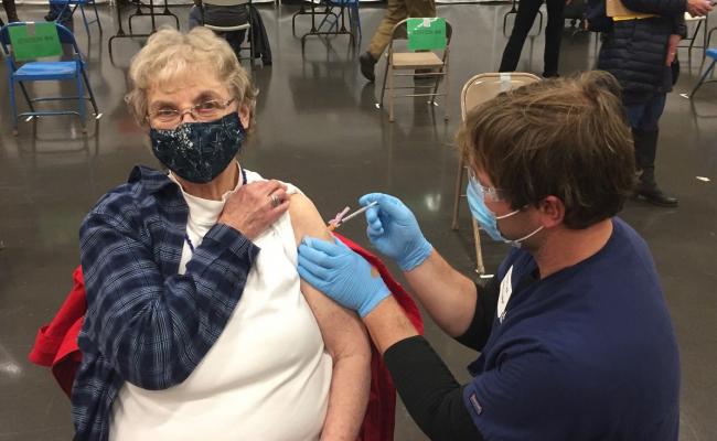 Alaskan woman get the Covid-19 vaccine