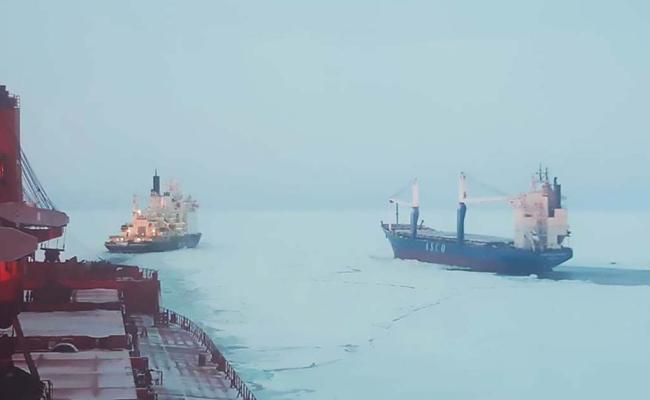 Ice-strengthened supramax Kumpula (Arc 4) on the NSR being escorted by nuclear icebreaker Vaygach Ice-strengthened supramax Kumpula (Arc 4) on the NSR being escorted by nuclear icebreaker Vaygach