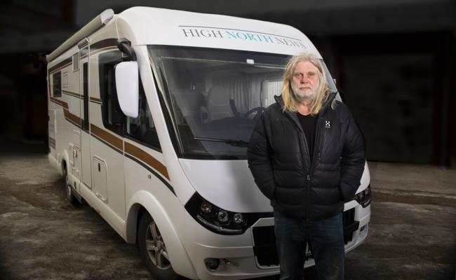 Arne O. Holm og bobilen, High North Tour 2022. Arne O. Holm og bobilen, High North Tour 2022.