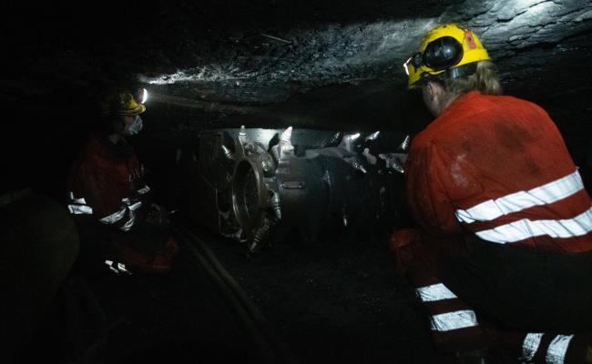 Clariant har kjøpt kull fra Store Norske på Svalbard  i 40 år til bruk i industri. Nå kjøper de resten av Store Norskes industrikull til produksjon. (Foto: Line Nagell Ylvisåker) Gruve 7, Svalbard