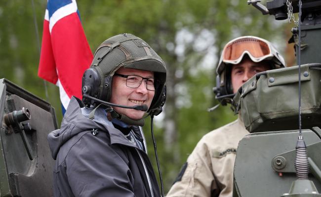 Forsvarsminister Bjørn Arild Gram