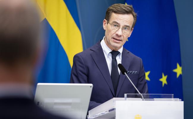 Försvarsberedningens forestående analyser av sikkerhetspolitikk og hvordan styrkingen av både militært og sivilt forsvar kan realiseres, er av stor betydning i denne sterkt forverrede sikkerhetssituasjonen, poengterte Sveriges statsminister Ulf Kristersson (M) på en pressekonferanse tidligere denne uka. (Foto: Ninni Andersson/Regeringskansliet)