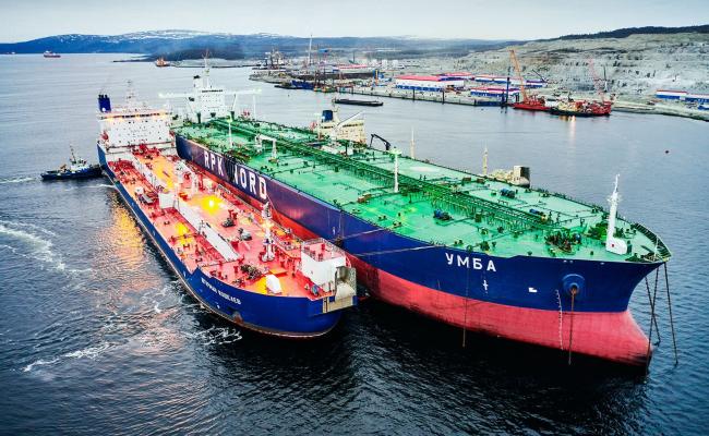 Umba (судно Умба) floating stage unit (FSU) off Kola Peninsula. (Source: Gazprom Neft) Umba