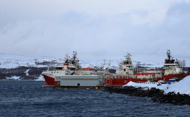 Russiske fiskefartøy til kai i Kirkenes