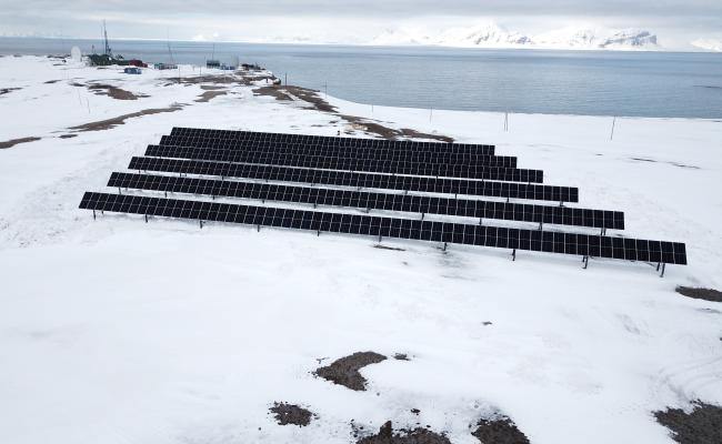 Solcellepark Isfjord radio