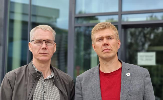 Fylkestingsrepresentant for SV, Vegard Lind-Jæger (t.v) og gruppeleder for SV, Christian Torset. (Foto: Privat) Vegard Lind-Jæger og Christian Torset