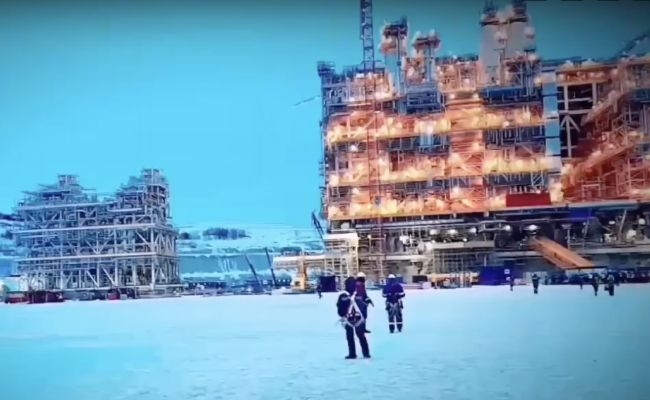 Image showing GBS 2 on the right with TMS-003/004 on the far left. (Source: Belokamenka VK) Belokamenka yard March 19