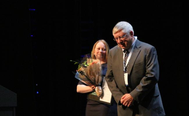 Patti Bruns og Lawson W. Brigham.