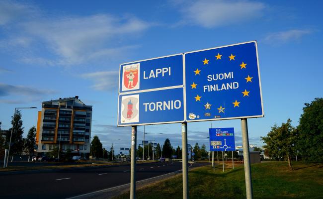 Tornio_municipal_border_sign