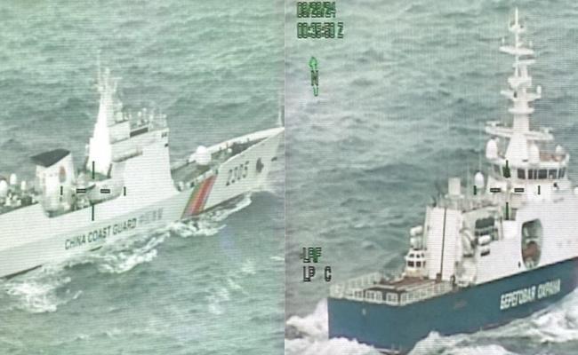 Et langtrekkende overvåkningsfly i USAs kystvakt fotograferte de kinesiske kystvaktfartøyene og de russiske grensevaktskipene sørvest for St. Lawrence-øya i Beringhavet 28. september. Beringhavet er den nordligste delen av Stillehavet, og forbindes med Polhavet ved Beringstredet. (Foto: USAs kystvakt) Et langtrekkende overvåkningsfly i USAs kystvakt fotograferte de kinesiske kystvaktfartøyene og de russiske grensevaktskipene sørvest for St. Lawrence-øya i Beringhavet 28. september. Beringhavet er den nordligste delen av Stillehavet, og forbindes med Polhavet ved Beringstredet. (Foto: USAs kystvakt)