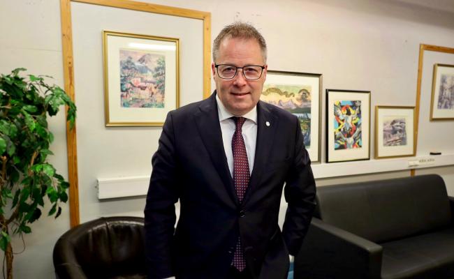 – Med de sammensatte truslene som vi ser i dag, kan beskyttelsesbehov oppstå overalt. Derfor er det ekstra viktig å styrke Heimevernet, sier forsvarsminister Bjørn Arild Gram. (Foto: Astri Edvardsen)