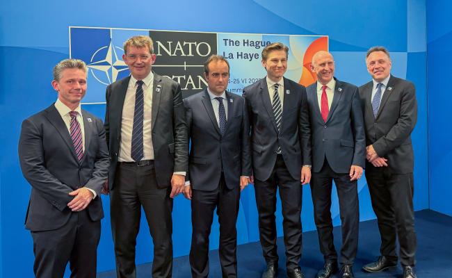 Fellesbilde under Nato-toppmøte