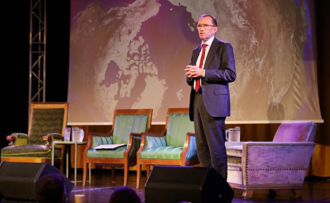 Utenriksminister Espen Barth Eide er opptatt av at Arktisk råd fortsatt eksisterer og samler alle de åtte arktiske landene. (Foto: Astri Edvardsen)