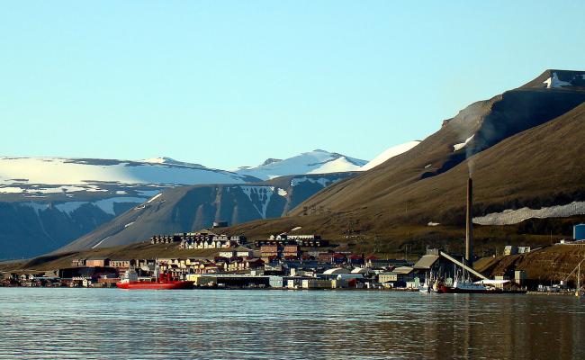 Longyearbyen, Svalbard. (Foto: Mateusz War/Wikimedia Commons)