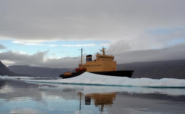 Icebreaker_Kapitan_Khlebnikov_in_Arctic