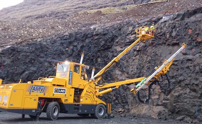 Tunnelen skal etter planen åpnes i løpet av første kvartal 2017. (Foto: LNS)