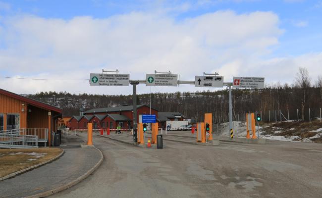 Storskog: Nettopp dialogen er viktig for at grensa mellom Norge og Russland fortsatt skal være en fredelig grense. (Foto: Arne O. Holm). Storskog: Nettopp dialogen er viktig for at grensa mellom Norge og Russland fortsatt skal være en fredelig grense. (Foto: Arne O. Holm).