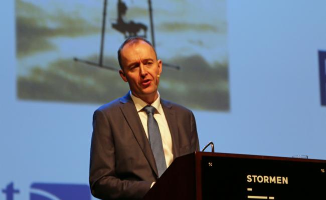 Stortingsrepresentant Eirik Sivertsen (Ap) på dronekonferanse i Stormen konserthus. (Foto: Hege Eilertsen)