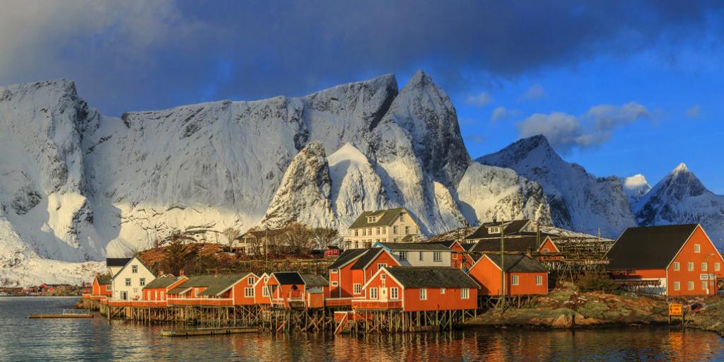 ækvator Hvert år Rå Alaska's and North Norway's need for a holistic blue economy