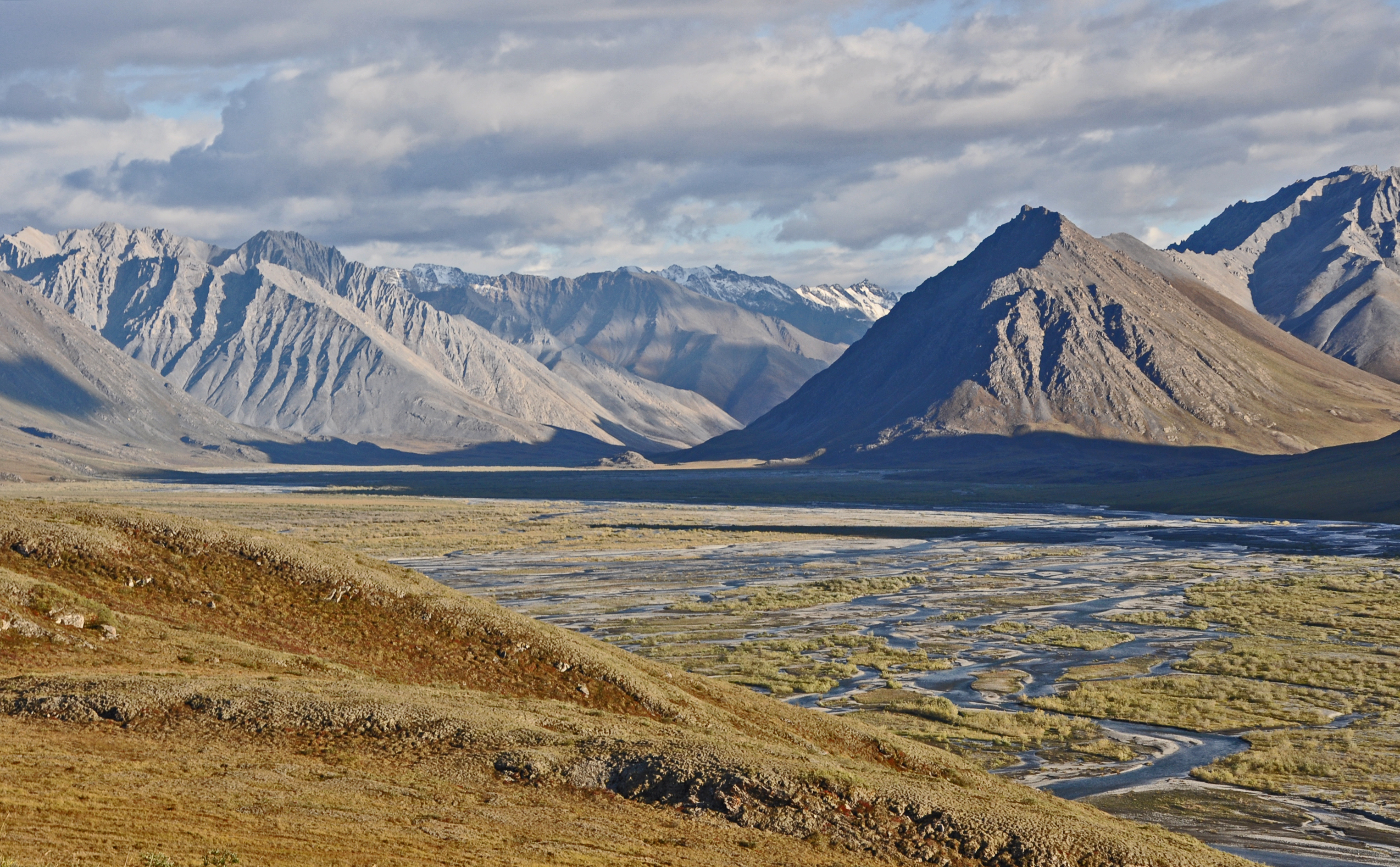 OBS! Photo from Arctic Deeply-rep. Canning River and Brooks Range in the evening sun. (Photo: Rich Wilkins)