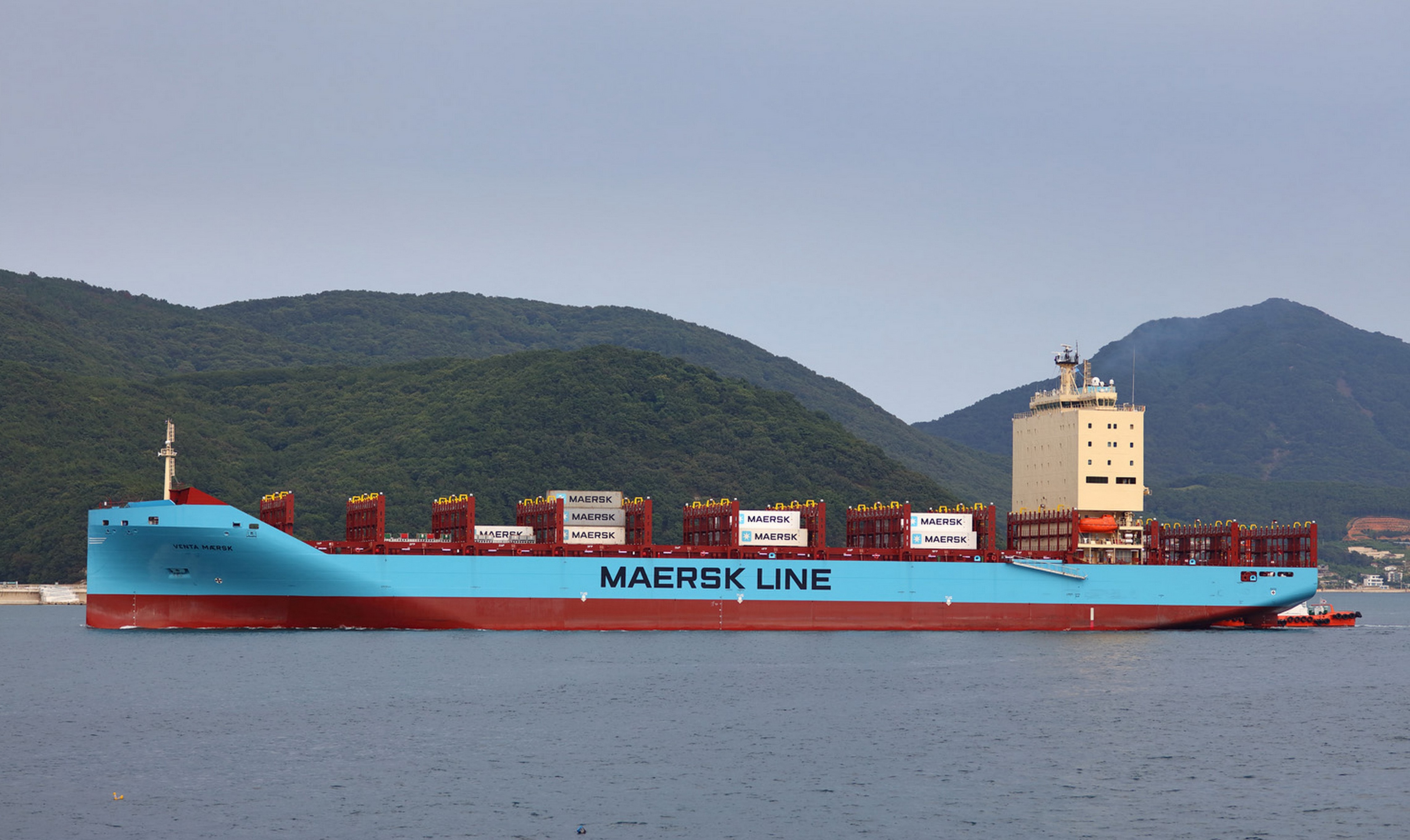 The Venta Maersk close to shore at the port of Busan, South Korea. (Source: Courtesy of Kwak Dongmin)
